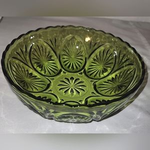 Vintage Anchor Hocking green bowl